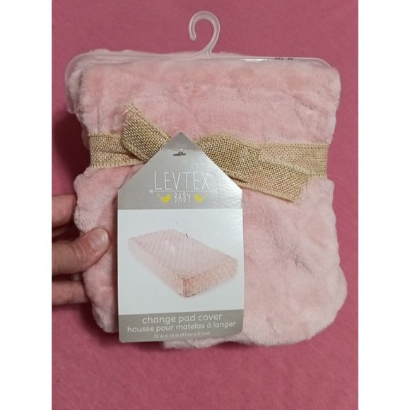 NWT Baby Girl Levtex Soft Pink Changing Pad Cover 32x16 - Picture 1 of 5